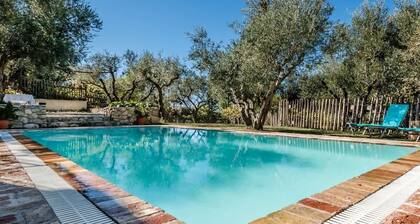 Villa Dafne â 2BR Private Pool Retreat with Sea View
