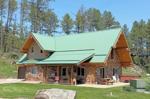 Exterior - Cottage at Storm Mountain #3 (Hill City)