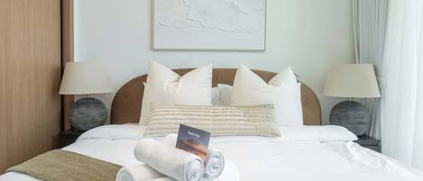 2 bedrooms, iron/ironing board, WiFi