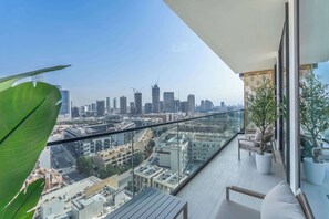 Property grounds - StayShort - Luxurious 2BR Apartment in JVC with Private Pool (JVC)