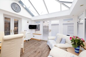 3 habitaciones, tabla de planchar con plancha y wifi gratis