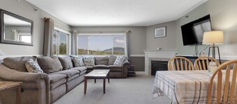 Two bedroom North Peak Condo