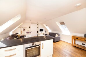 패밀리 아파트, 시내 전망 | 다리미/다리미판, 무료 WiFi, 침대 시트