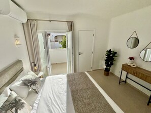 2 Schlafzimmer, Bügeleisen/Bügelbrett