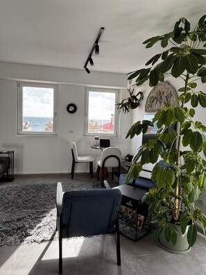Deluxe Apartment, Sea View | Living area | Smart TV - Path to Heaven by Ostia Beach  (Rome)