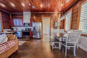 Unclassified image, 5 of 23, button - Cozy Farm Stay at Top Hat Equestrian.  Horse and pet friendly! (Fairhope)