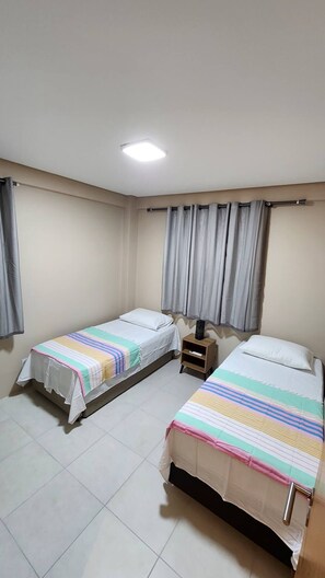 2 bedrooms, desk, iron/ironing board, free WiFi - Charming 2-bedroom resort with WiFi, fitness room in lovely Carneiros Beach (Tamandaré)