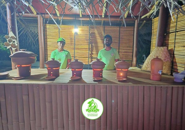 ห้องพัก, 1 ห้องนอน, พร้อมสิ่งอำนวยความสะดวกสำหรับผู้พิการ, สูบบุหรี่ได้ | ห้องรับประทานอาหาร