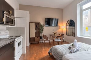 1 Schlafzimmer, Schreibtisch, Bügeleisen/Bügelbrett, WLAN