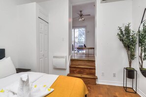 1 bedroom, desk, iron/ironing board, WiFi