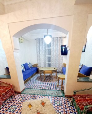 Interior - The serenity of a peaceful refuge Located in the "L'Hivernage" district (Marrakech)