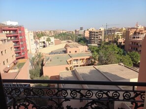 Property grounds - The serenity of a peaceful refuge Located in the "L'Hivernage" district (Marrakech)