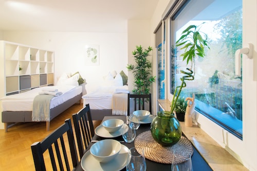 Cozy apartment with kitchen + balcony