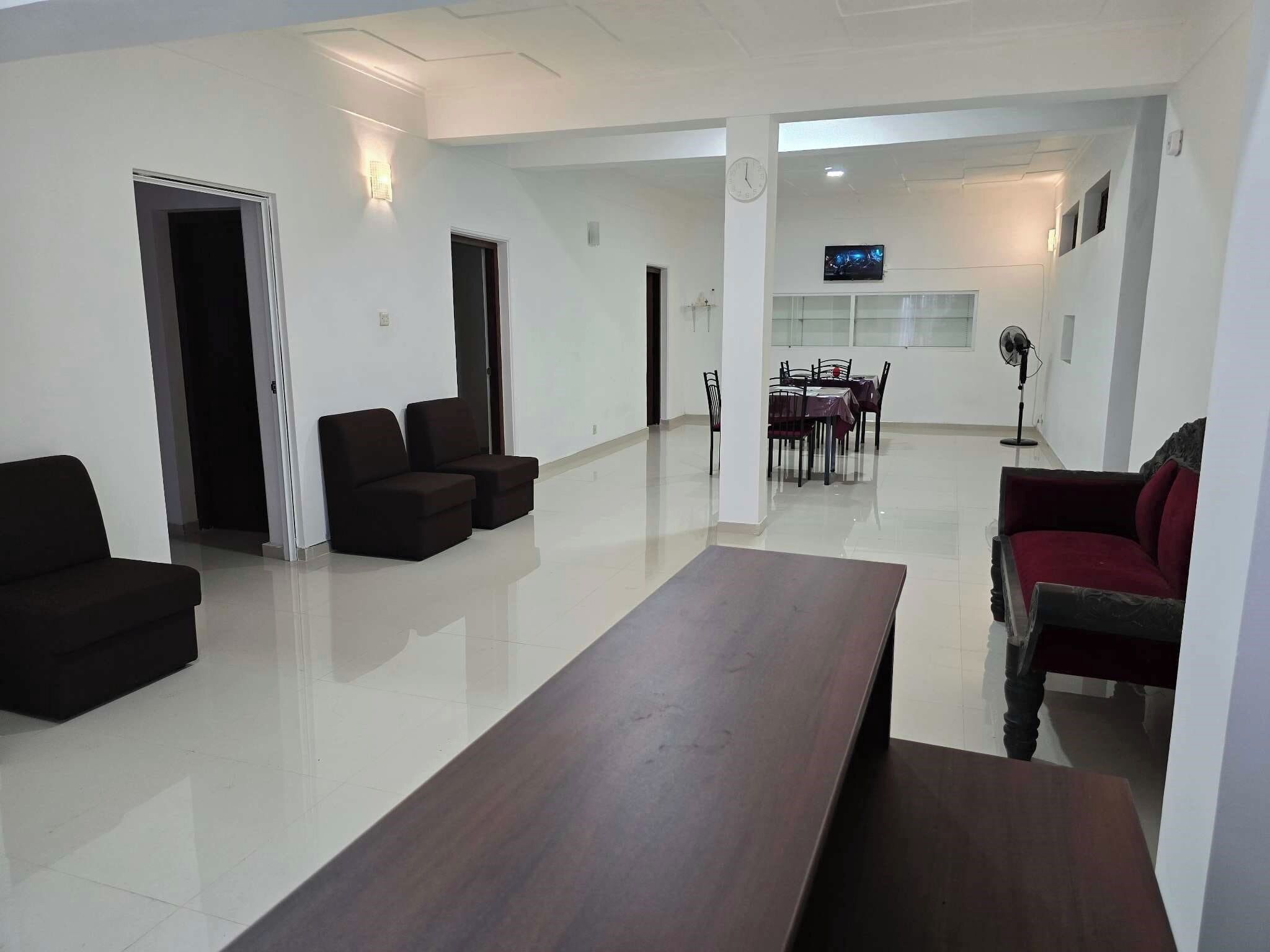 Room, 1 Bedroom, Accessible, Smoking | Ruang tamu