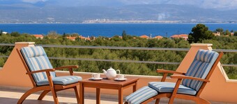 GrandVillle Cottage Escape, w/ Breathtaking Views