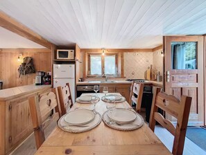 Microwave, oven, stovetop, dishwasher - The cosy refuge (Chamonix-Mont-Blanc)