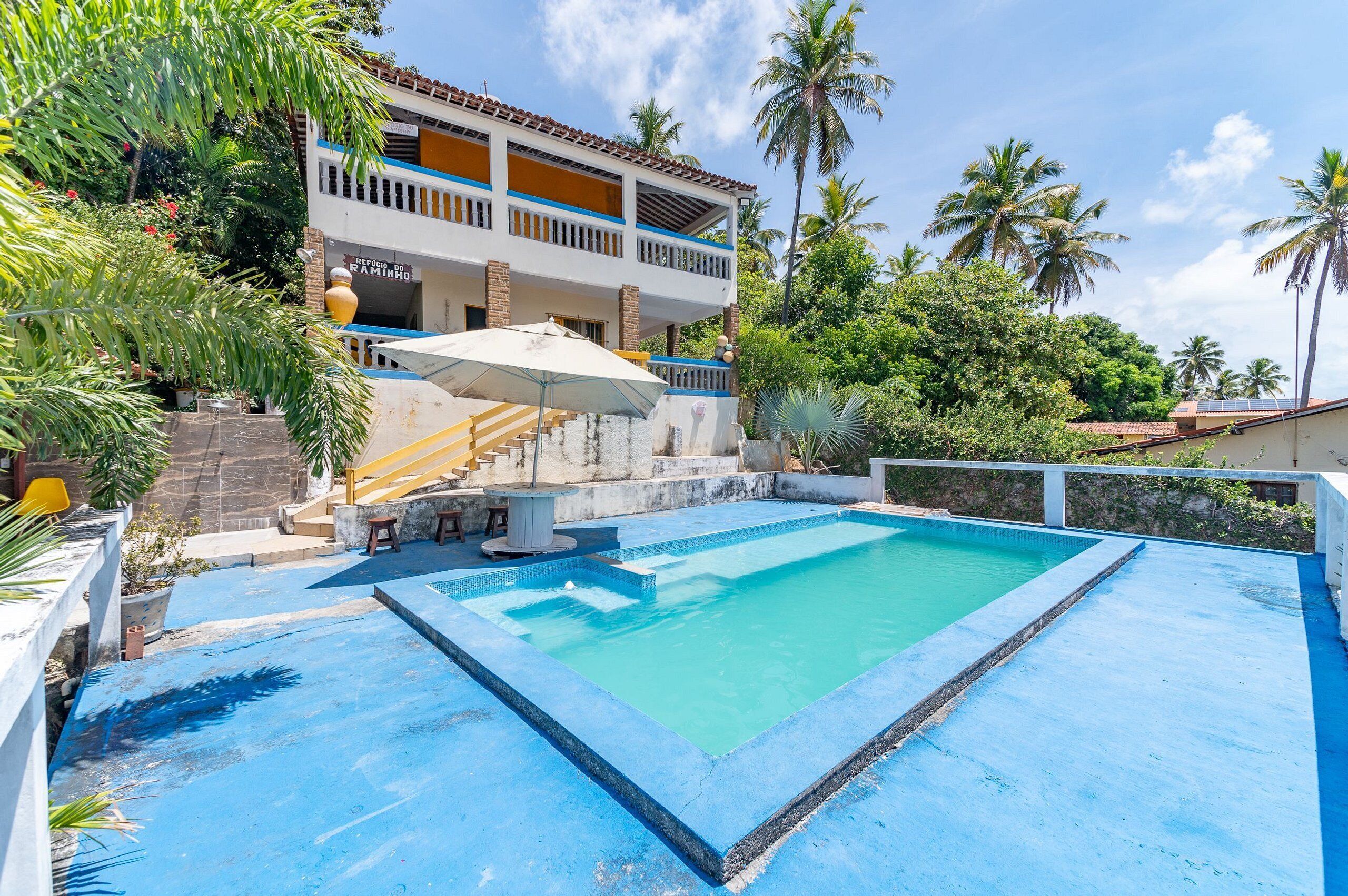 別墅 | 泳池 | 室外泳池；泳池傘