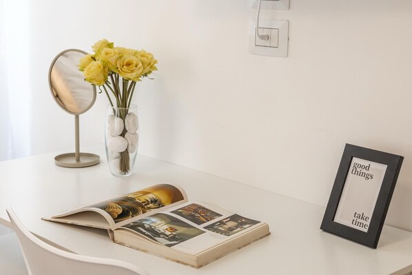 Interior - Vatican Domvs, 250 meters from the Vatican Museums (Roma)