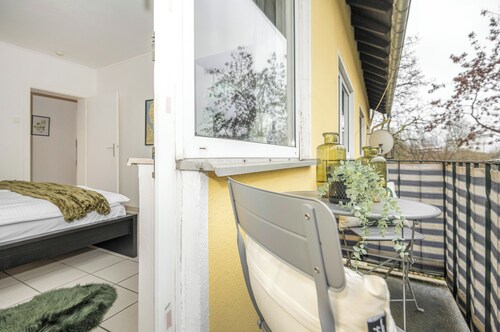 Cozy apartment+kitchen+Netflix