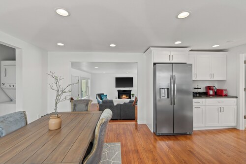 Charming 3-bedroom newly renovated house located in the Village of Amherst