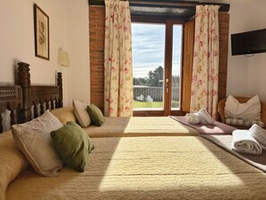 2 chambres, fer et planche Ă  repasser, Wi-Fi gratuit, draps fournis