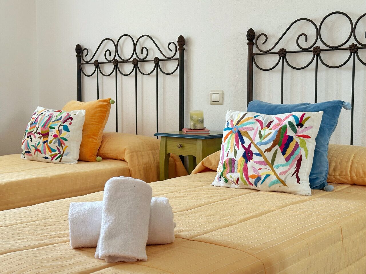 2 chambres, fer et planche à repasser, Wi-Fi gratuit, draps fournis