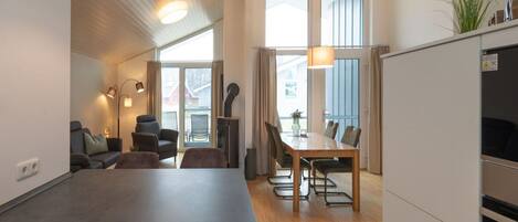 House | Private kitchen | Highchair