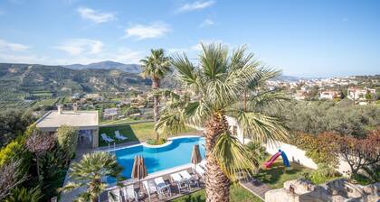 Villa Angels - Five Bedroom Villa, Sleeps 10
