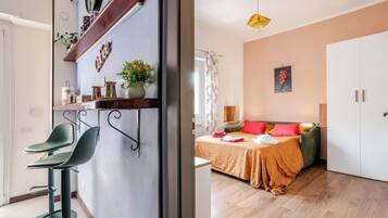 1 chambre, fer et planche Ă repasser, Wi-Fi gratuit, draps fournis