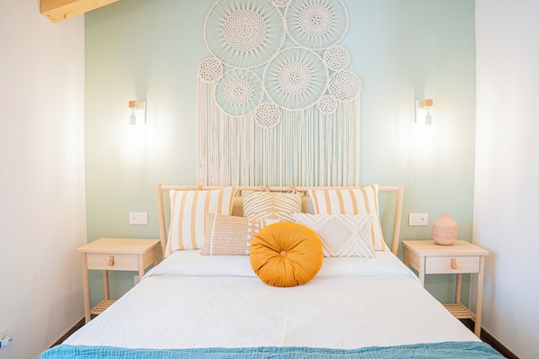 1 bedroom, iron/ironing board, bed sheets