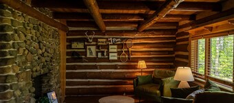 12 Person Log Cabin w/Hot Tub by UTV/Snowmobile Trails