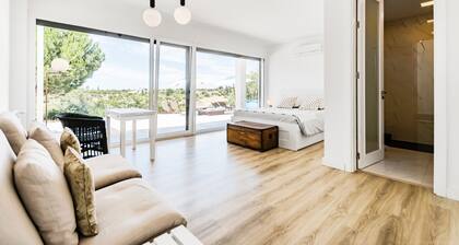 Xitaka Country House: Large, Modern & Great Views
