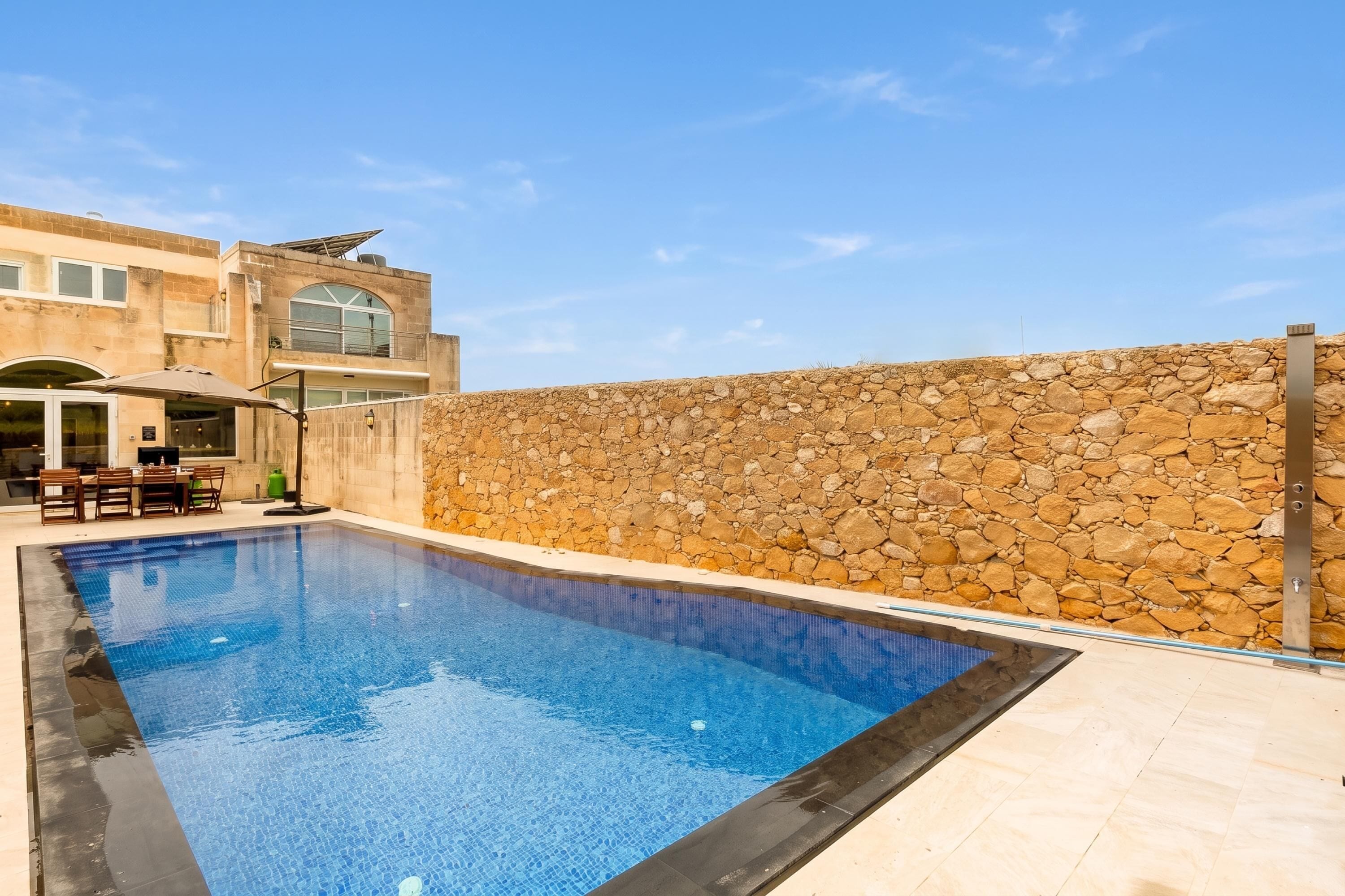 Family Villa, 4 Bedrooms, Fireplace (Solaris Gozitan Villa With Pool) | Private pool