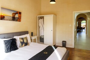 4 Schlafzimmer, kostenloses WLAN, Bettwäsche