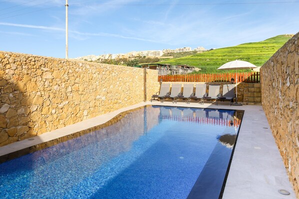 Outdoor pool - Solaris Gozitan Villa With Pool Gozo (Ghasri)