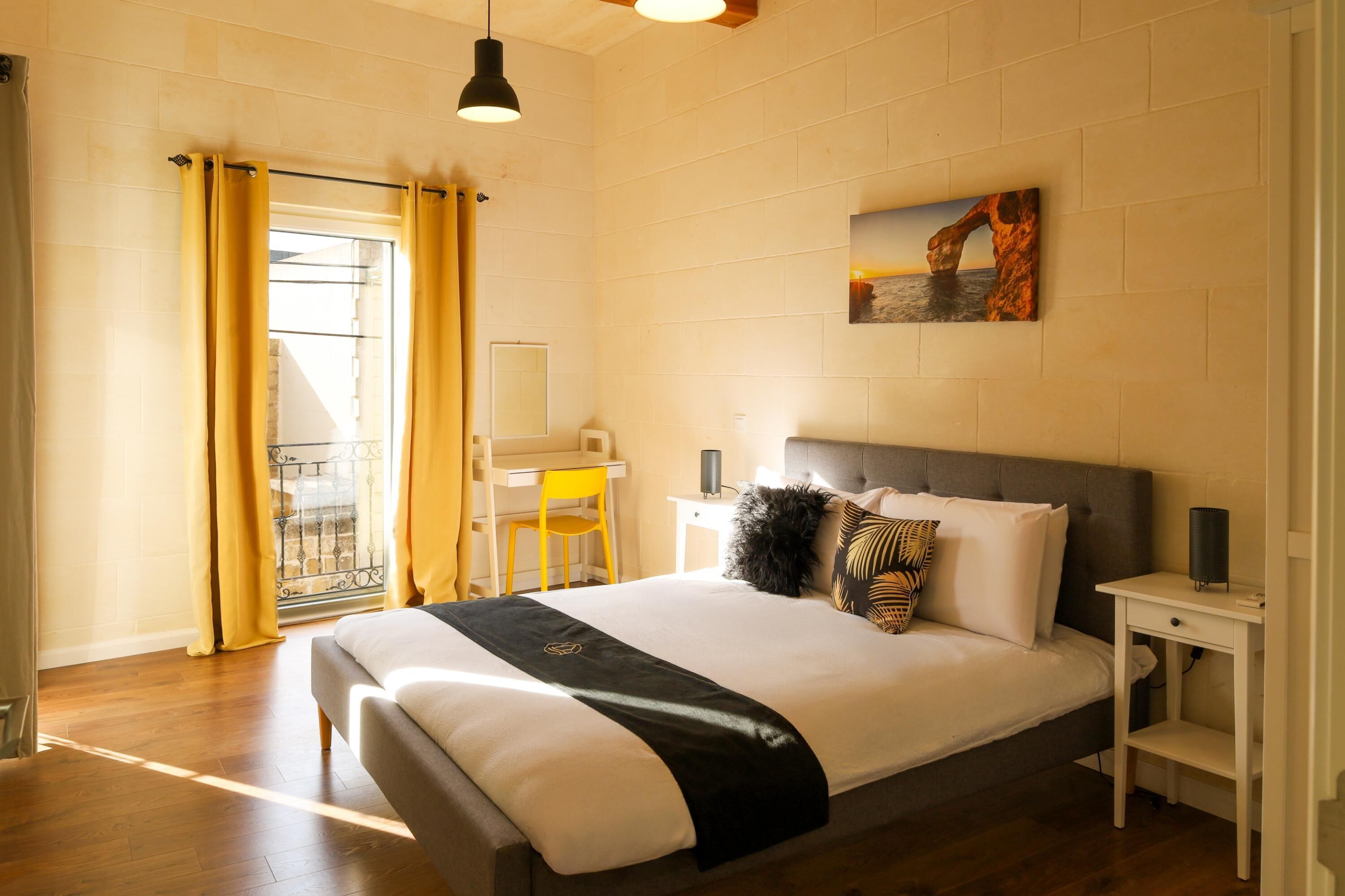 Familienvilla, 4 Schlafzimmer, Kamin (Solaris Gozitan Villa With Pool) | 4 Schlafzimmer, kostenloses WLAN, Bettwäsche