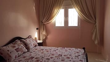 1 bedroom, WiFi, bed sheets