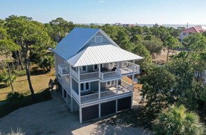 المنش أة من الخارج