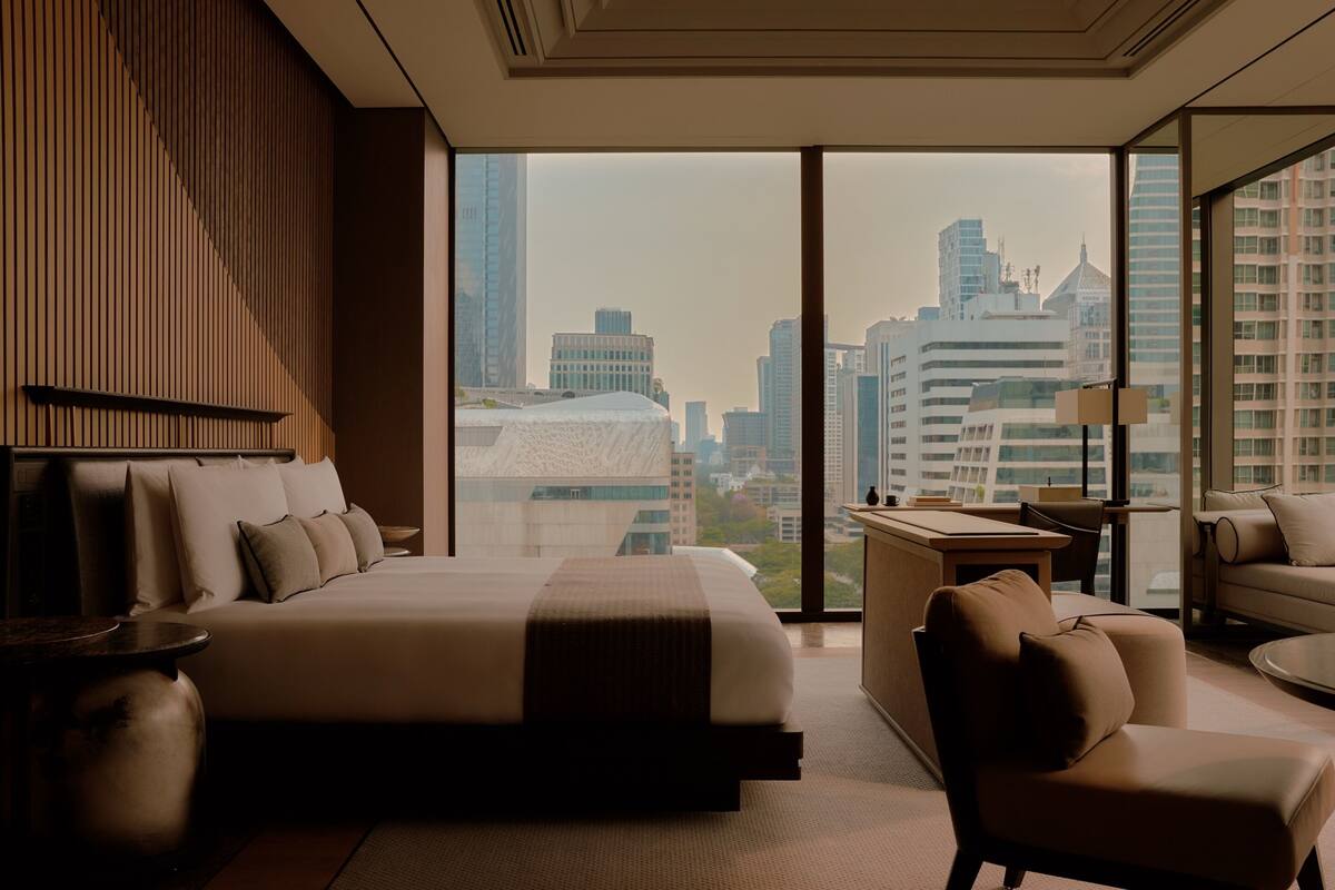 Premier Suite, Corner