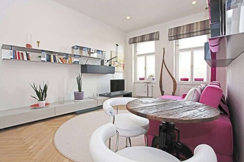 Stylish river-view apartment