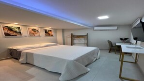 1 Schlafzimmer, Schreibtisch, Bügeleisen/Bügelbrett, WLAN