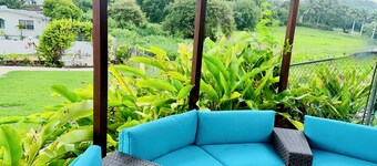 Cozy studio in lovely Saint Thomas with fitness room, AC, WiFi, swimming pool