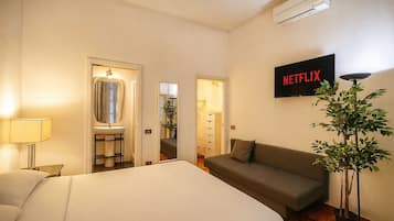 Quarto clássico, vista para a cidade | Wi-Fi de cortesia