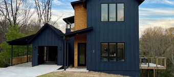 Bella Retreat Modern Newly Built Mtn Biking Family Getaway Sleeps 6