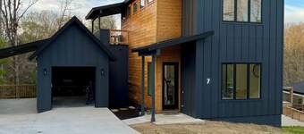 Bella Retreat Modern Newly Built Mtn Biking Family Getaway Sleeps 6