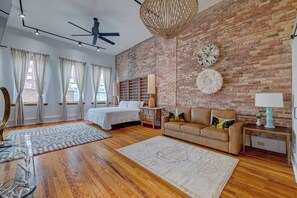 6 chambres, bureau, fer et planche à repasser, Wi-Fi gratuit