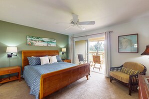 2 bedrooms, iron/ironing board, Internet, bed sheets - Fabulous condo with 2 lanais, pools, hot tubs, tennis & gym - near beach (Waikoloa Village)