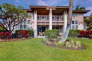 Exterior - Fabulous condo with 2 lanais, pools, hot tubs, tennis & gym - near beach (Waikoloa Village)