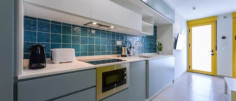 Kühlschrank, Mikrowelle, Geschirrspüler