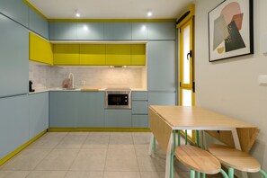 Fridge, microwave, stovetop, dishwasher - GuestReady - Madrid trendy studio 4 (Madrid)